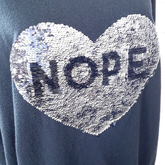 Torrid Womens Sweater Sz 1 Sequin Heart 75A - Picture 3 of 8